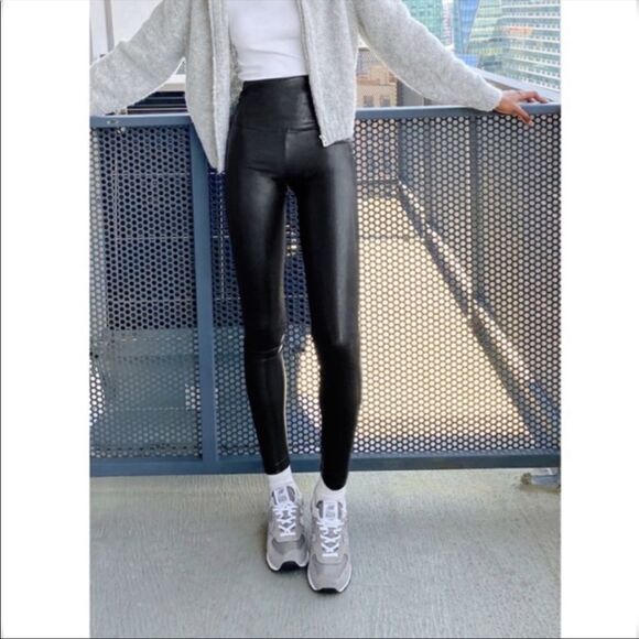 Wilfred Free Daria Vegan Leather Leggings - Picture 1 of 12